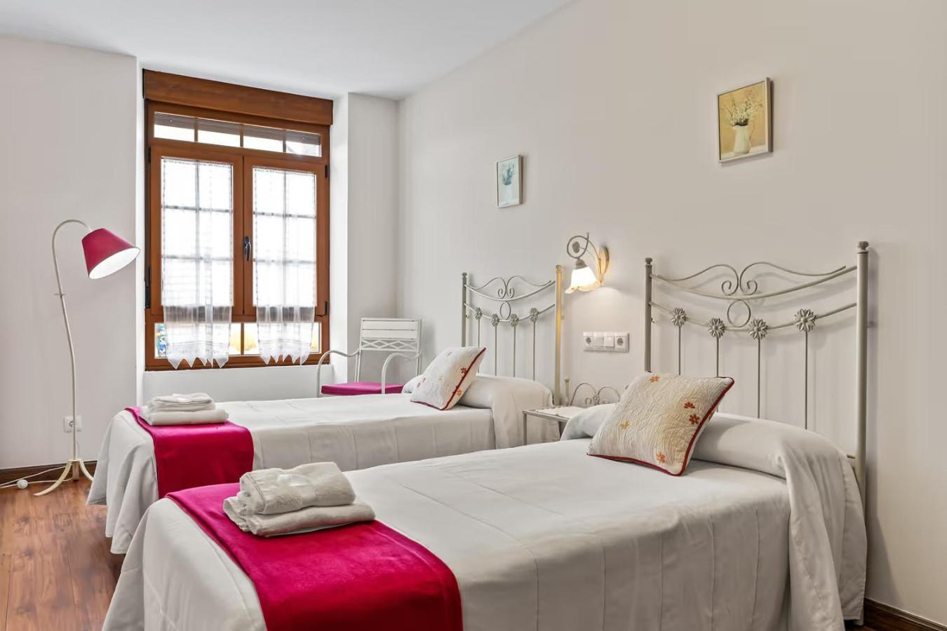 Apartamentos Turisticos As Cetareas Rinlo Værelse billede