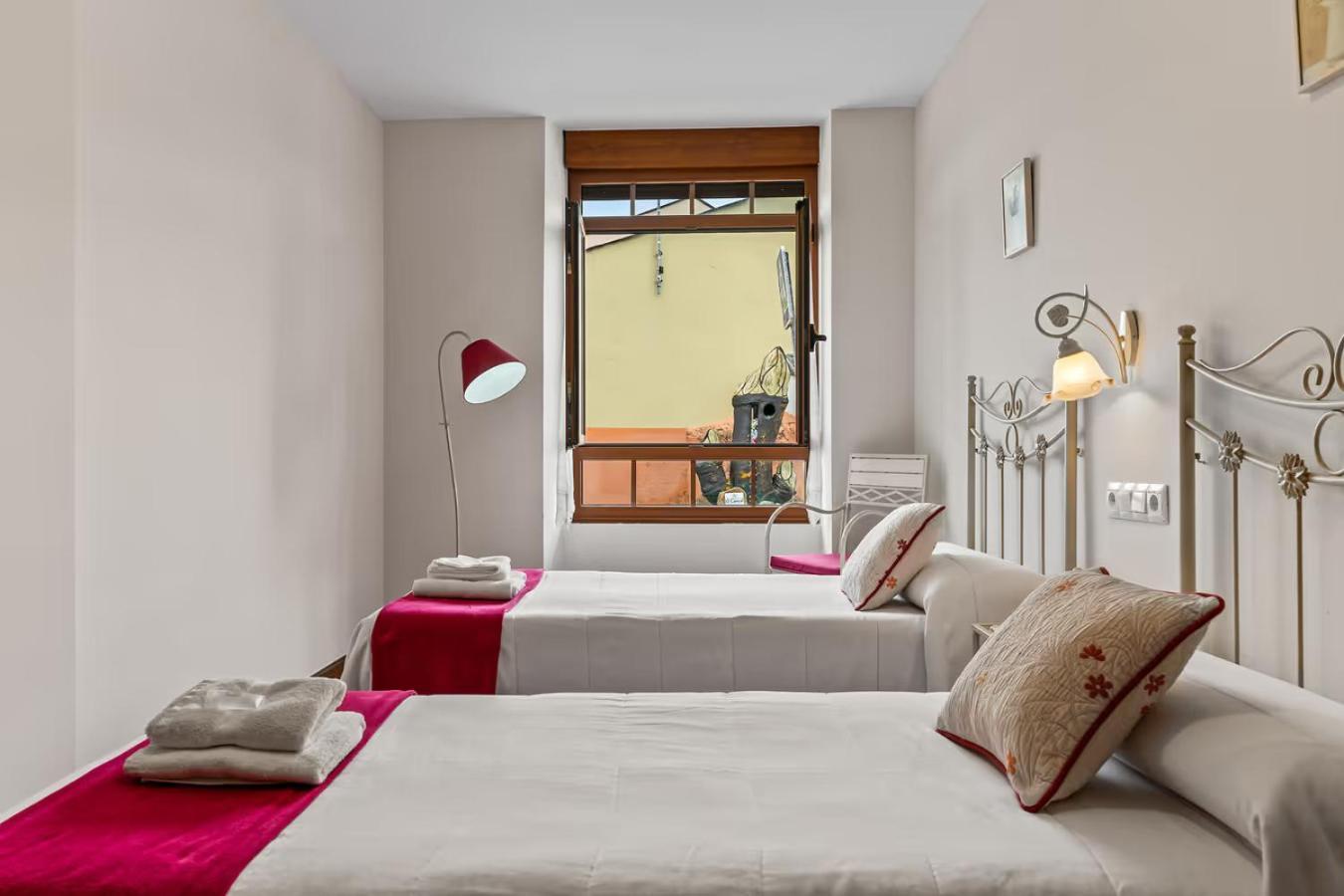 Apartamentos Turisticos As Cetareas Rinlo Værelse billede